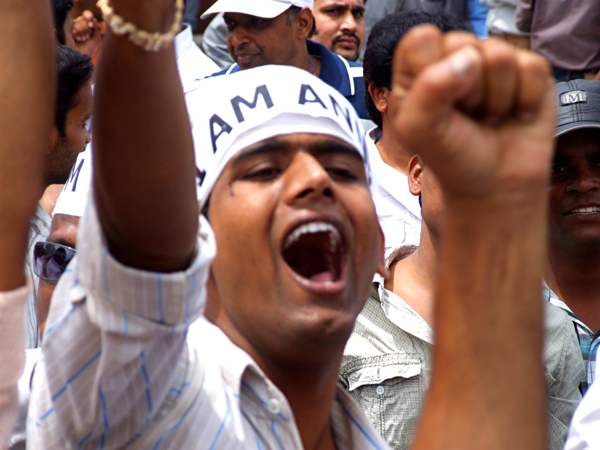 सब एक हो गए भ्रष्टाचार के खिलाफ