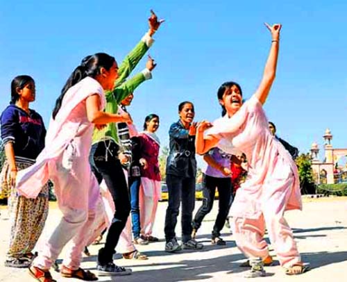 सितोलिया और पुन्य साथ साथ