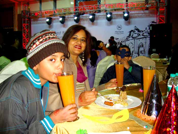 जश्न के साथ 2012