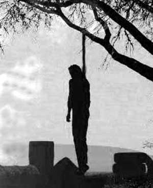 जंगल में पेड पर लटका महिला का शव मिला