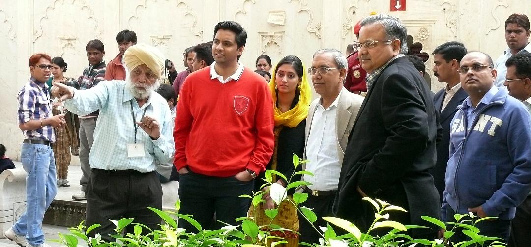 छत्तीसगढ के मुख्यमंत्री पैलेस देख हुए अभिभूत