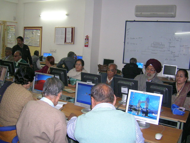 Free Computer Education Training for Senior Citizens at Aishwarya College