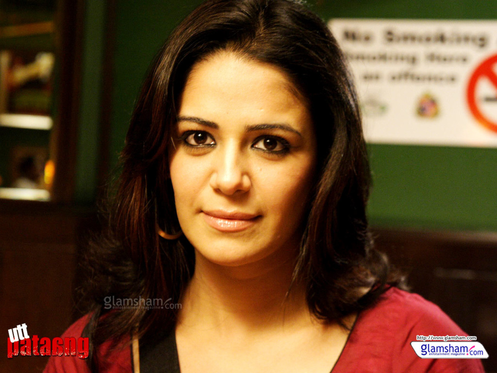 mona-singh-wallpaper-02-12x9