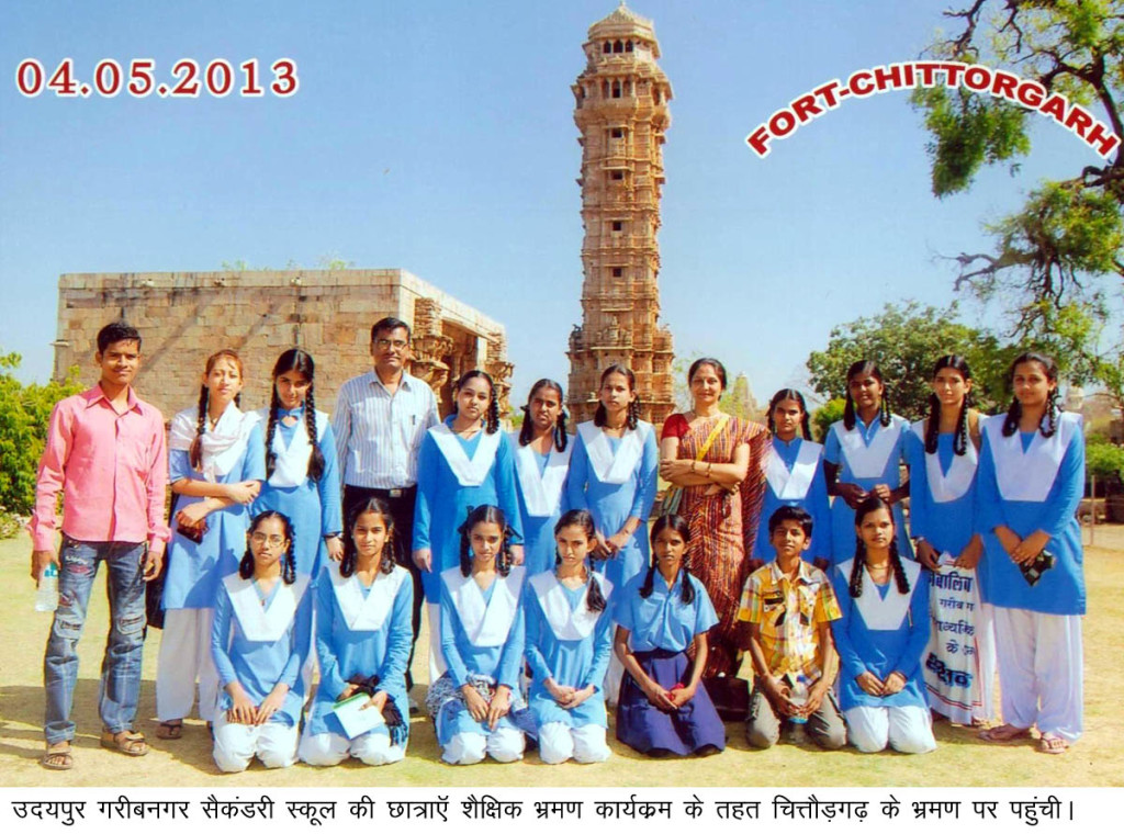 Gareebnagar_students_visit