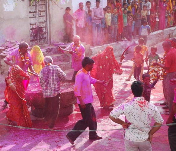 holi5_1426276121