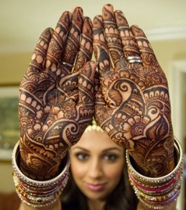 Latest-Trended-Bridal-Mehndi-Design1