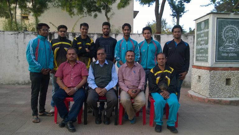 पष्चिम क्षेत्र अन्तर विष्वविद्यालयी शतरंज पुरूष प्रतियोगिता में सुखाड़िया विष्वविद्यालय के खिलाड़ियों का शानदार प्रर्दषन
