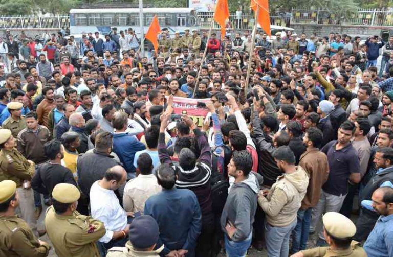 14 दिसंबर को उदयपुर में उपद्रवियों ने चोरी की बाइकों को किया इस्तेमाल