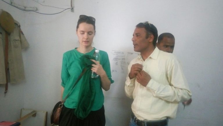 मसाज कराने गयी विदेशी युवती के साथ अश्लील हरकत – झीलों की नगरी फिर हुई शर्मसार