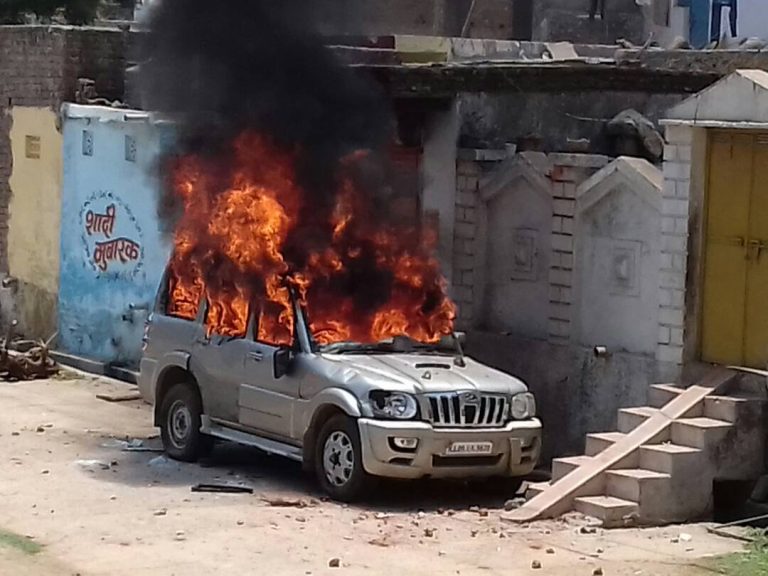 बांसवाड़ा दंगे के जिम्मेदार कौन दंगाई, पुलिस-प्रशासन या 2018 में होने वाले चुनाव ?