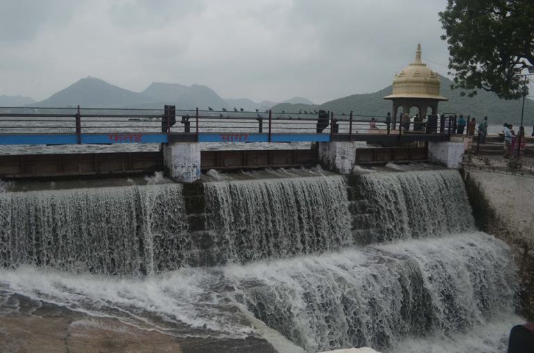 आपणों फतहसागर छलक ग्यो – मजो आई ग्यो