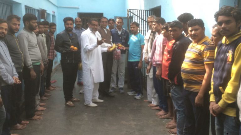 जश्न-ए-ईद मिलादुन्नबी के मोके पर डूंगरपुर के MMB ग्रुप ने उन तक भी शांति और सच्चाई का सन्देश पहुचाया जिन्हें समाज बहिष्कृत कर चुका है।