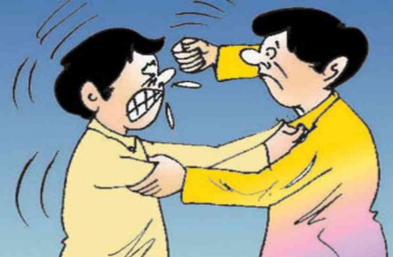 गोगुन्दा प्रधान का गणतंत्र दिवस पर सम्मान किया जाना चाहिए – माँ-बहनों को गालियाँ देना, अधिकारी को धमकाना देश हित में अग्रणी कदम माना जाय।