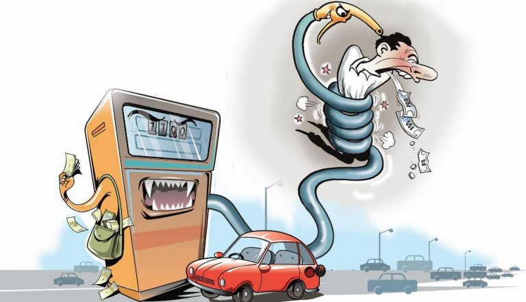 सोयी हुई है जनता – पैट्रोल कंपनियों को मिली है लूट की खुली छूट, क्रूड आयल पहले से सस्ता फिर भी महंगे है पैट्रोल डीज़ल।