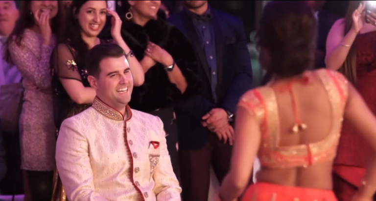 देसी दुल्ल्हनिया ने विदेशी दुल्हे को बनाया दीवाना वीडियो हुआ वायरल .